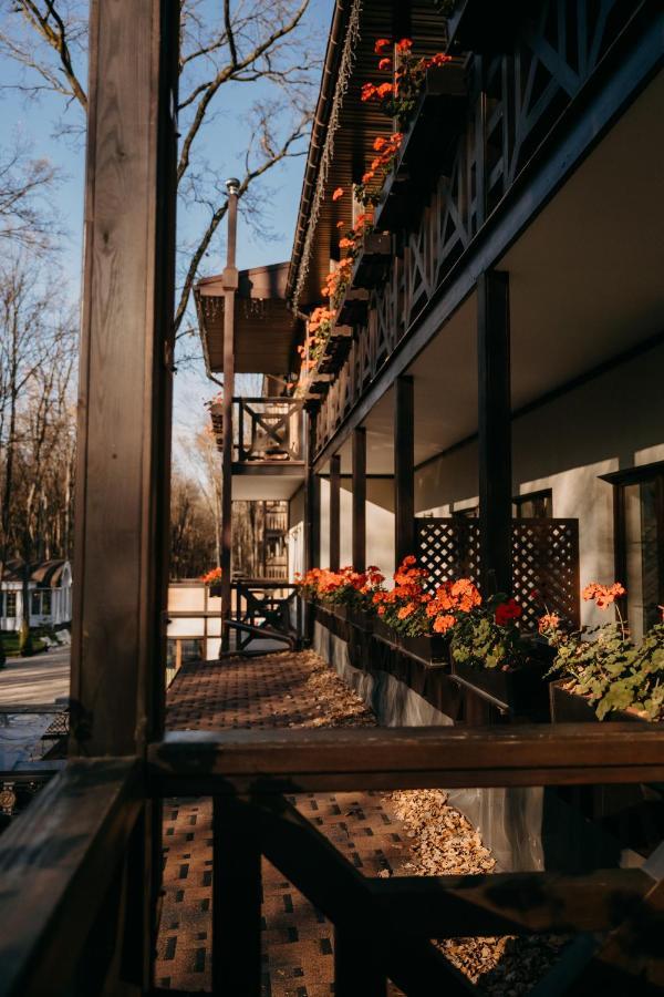 Hotel Zastava Uman Dmytrushky Exteriér fotografie