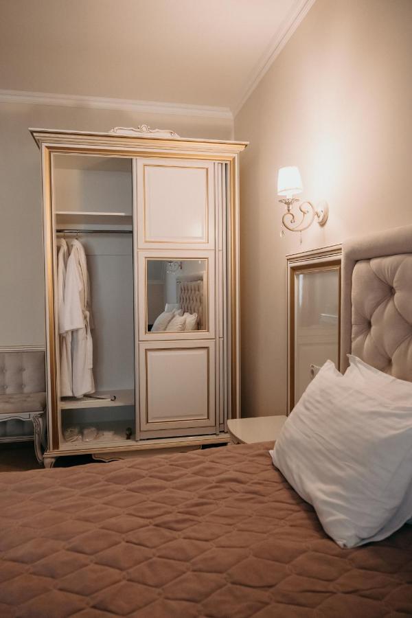 Hotel Zastava Uman Dmytrushky Exteriér fotografie