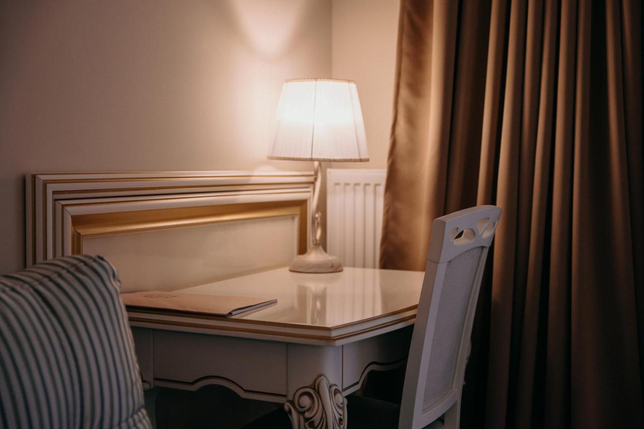 Hotel Zastava Uman Dmytrushky Exteriér fotografie