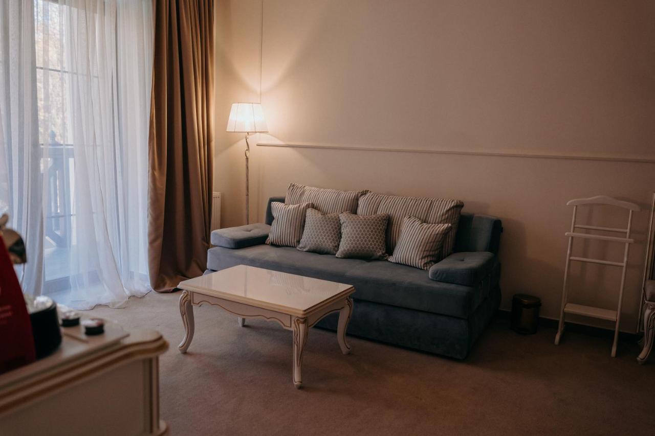 Hotel Zastava Uman Dmytrushky Exteriér fotografie